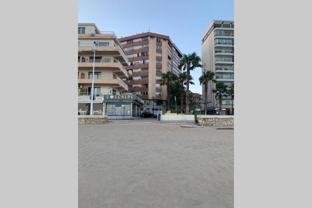 Ferienwohnung Apartamento En 1º Linea De Playa Calp Exterior foto